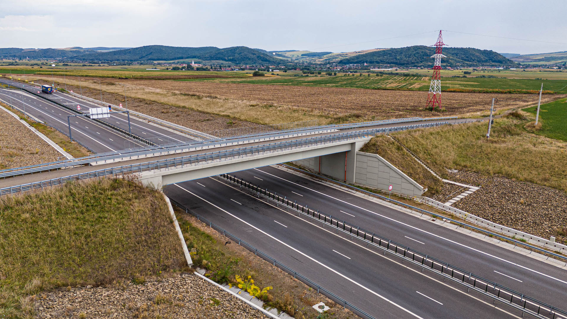 PASAJ AUTOSTRADĂ (A3)